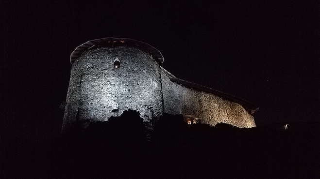 Raaseporin linnan valaistus, Lights On!, Metsähallitus, 2017 (julkisivukuva: Ilkka Nissilä)